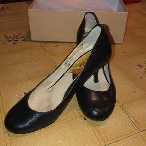 Michael Kors Presley Mid Pump Kitten Heels